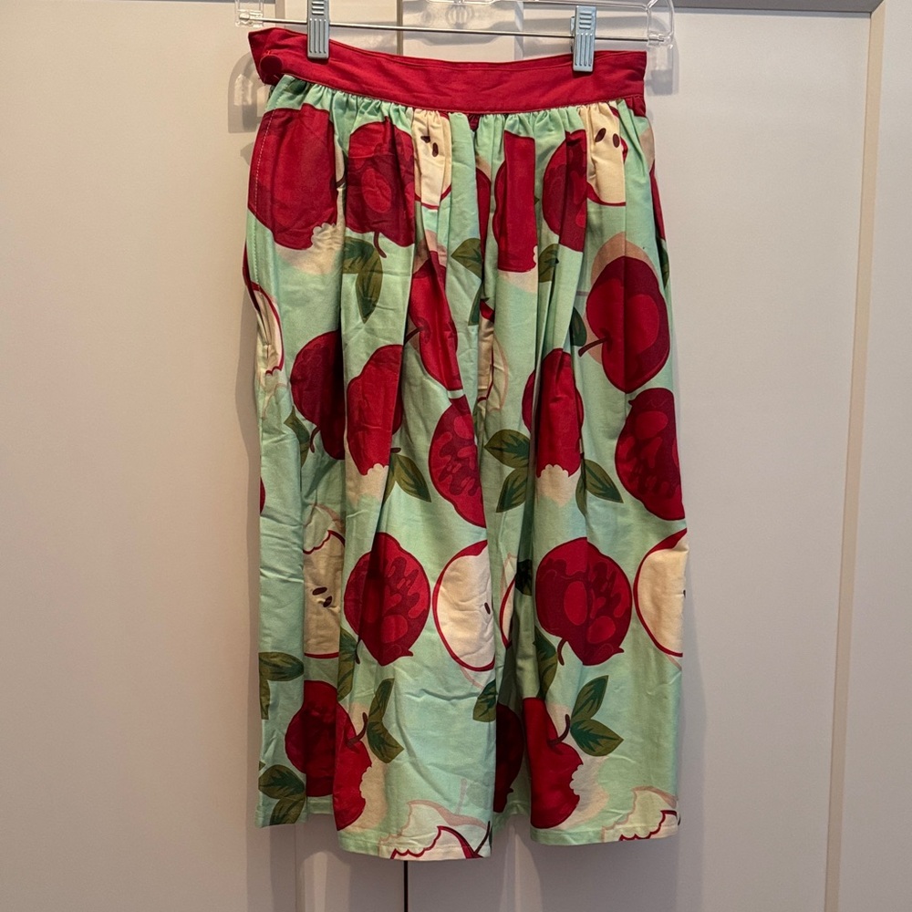 Unique Vintage Red and Green Apple Print Skirt